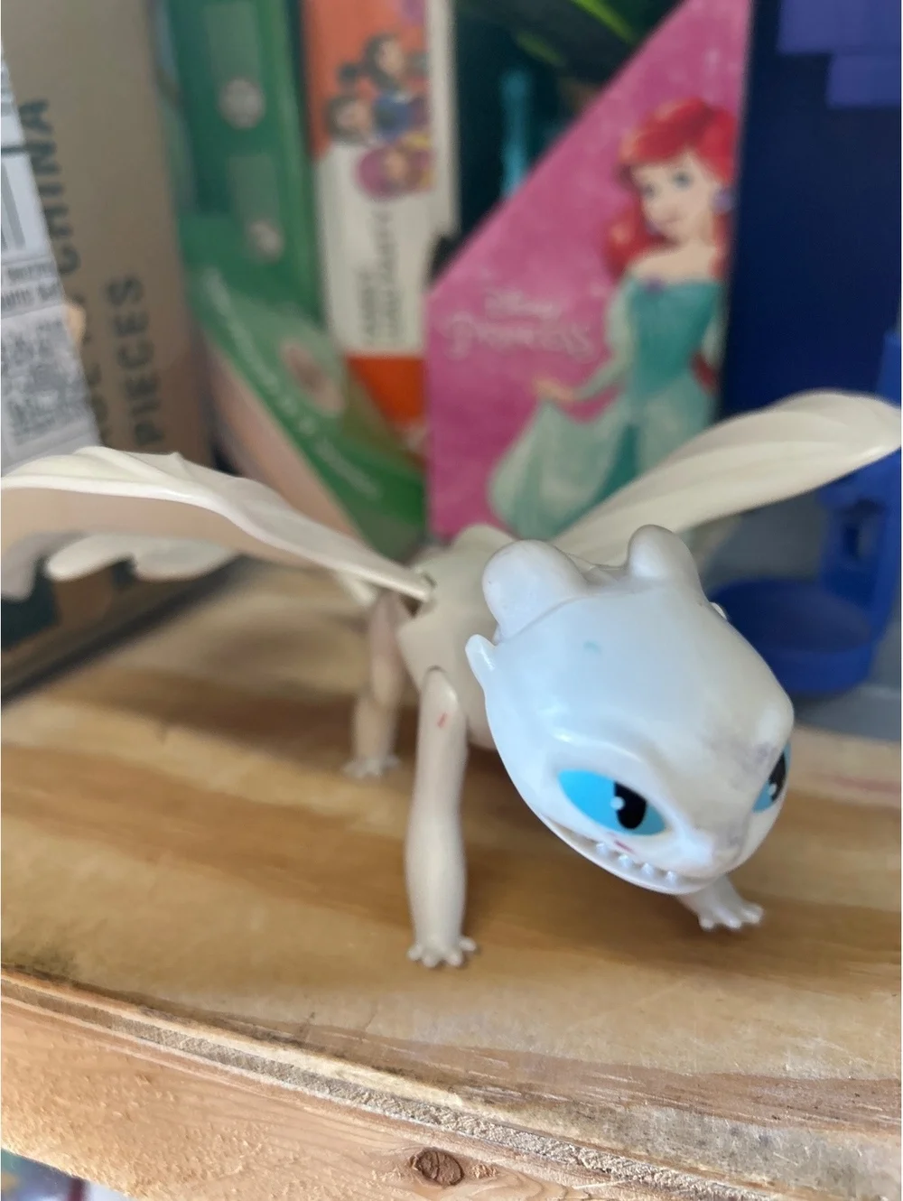 How to train a dragon white dragon